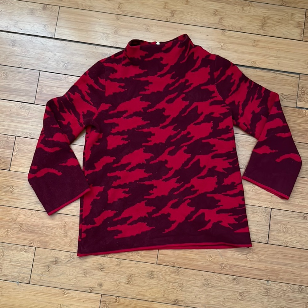 Chicos Red and Maroon 3/4 sleeve Zip Sweater - 0P